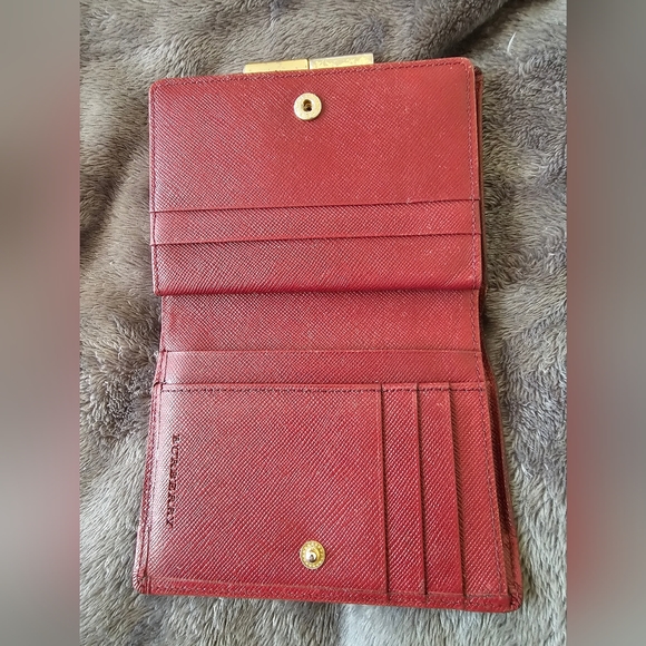 Burberry Kisslick bifold wallet in Nova Check. VGUC - Picture 8 of 14
